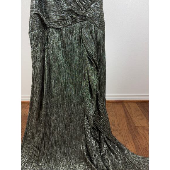 H2 Xscape Long Maxi Off Shoulder Gown Womens 16 Silver Metallic - Picture 7 of 10